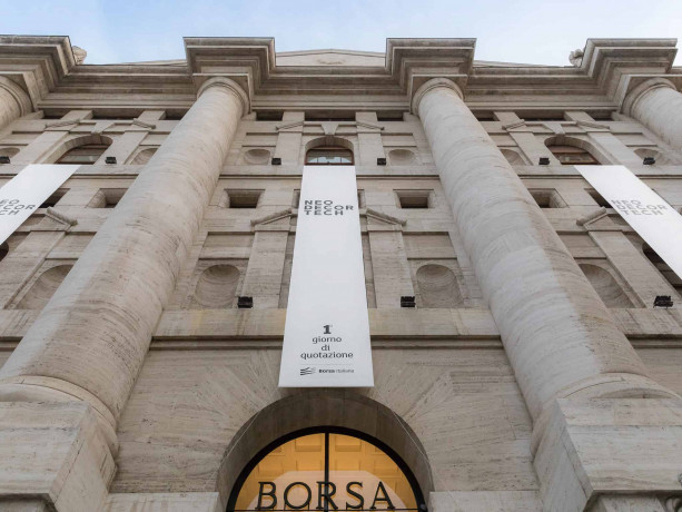 Utile di 200mila euro per Neodecortech nel primo semestre, ricavi -17,8%