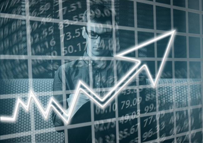 Torna a crescere a marzo l'attività economica dell'eurozona, Pmi Composito sale a 52,5 punti