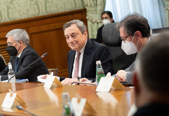 Obbligo di vaccino sopra i 50 anni, le nuove misure del Governo contro la pandemia