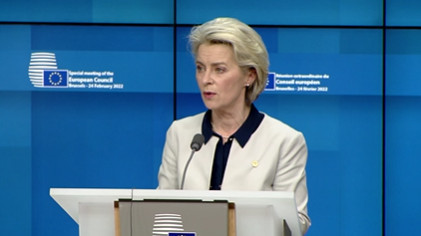 Ucraina, Von del Leyen: "nel mirino delle sanzioni il 70 % del mercato bancario russo"