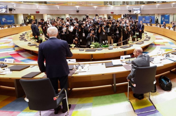 Consiglio europeo chiede a Russia STOP IMMEDIATO  a ostilità,  "fermare tentativi di aggirare sanzioni""