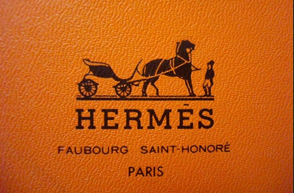 Hermes spinge sulla formazione e chiude i nove mesi in crescita del 30,4%. Cede in Borsa in scia all'andamento dei listini principali