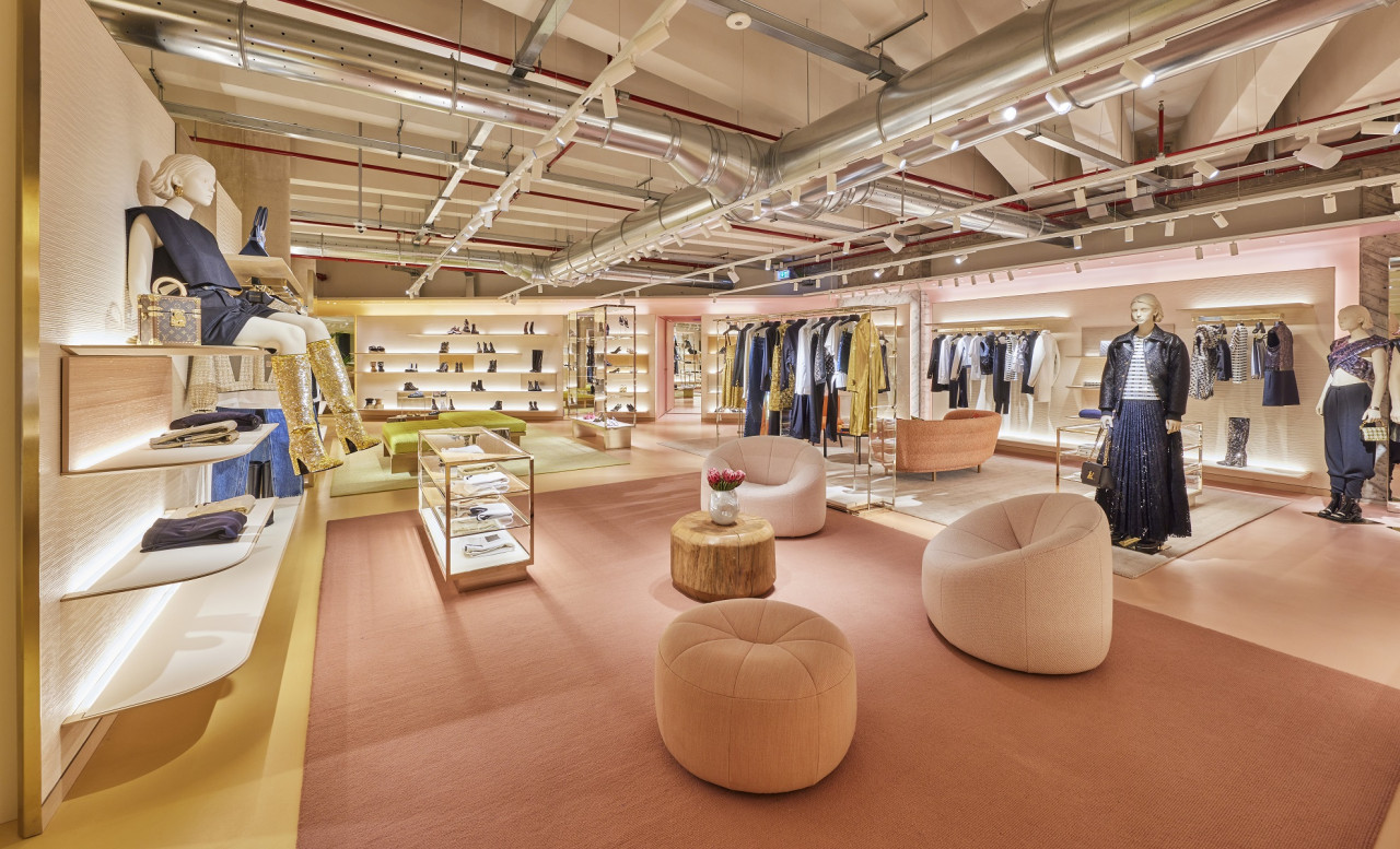 A Milano Louis Vuitton inaugura in via Bagutta nell'ex garage Traversi