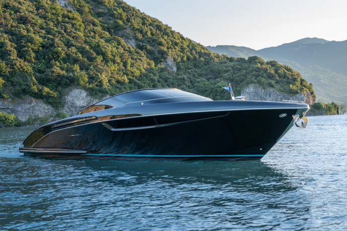 Riva Cento, a collector’s yacht celebrating the Sarnico legend through a contemporary lens